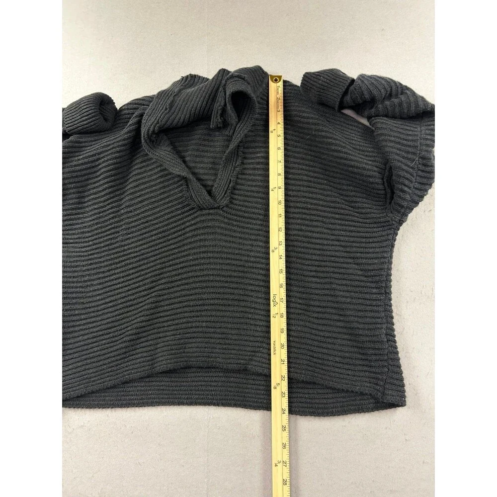 Free People Marlie Pullover sweater Knit V-neck collar Medium